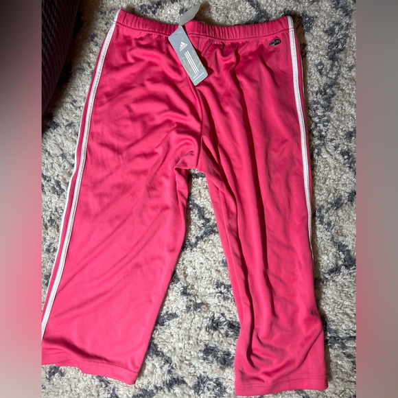 NWT Adidas essential wick capris bright pink and white womens L - Picture 2 of 4